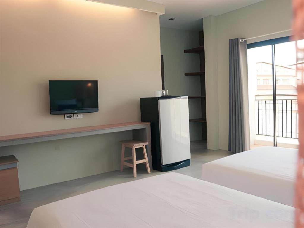 โรงแรม เยลโล่ว มูน Pattaya ภายนอก รูปภาพ