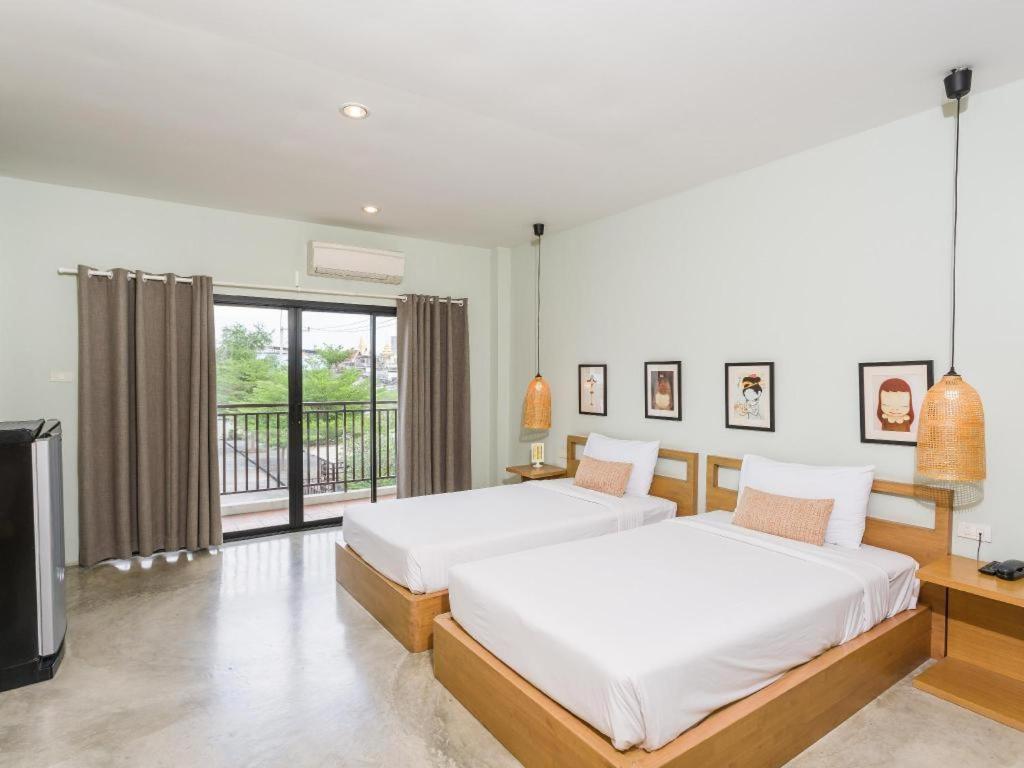 โรงแรม เยลโล่ว มูน Pattaya ภายนอก รูปภาพ
